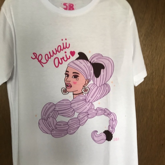 Sprinkle Bat art - Kawaii Ari (Ariana Grande) Tshirt - Picture 2 of 6